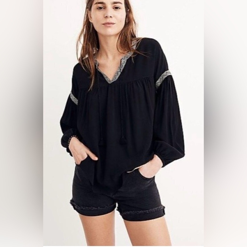 Madewell Black Embroidered Peasant Blouse – XS – EUC